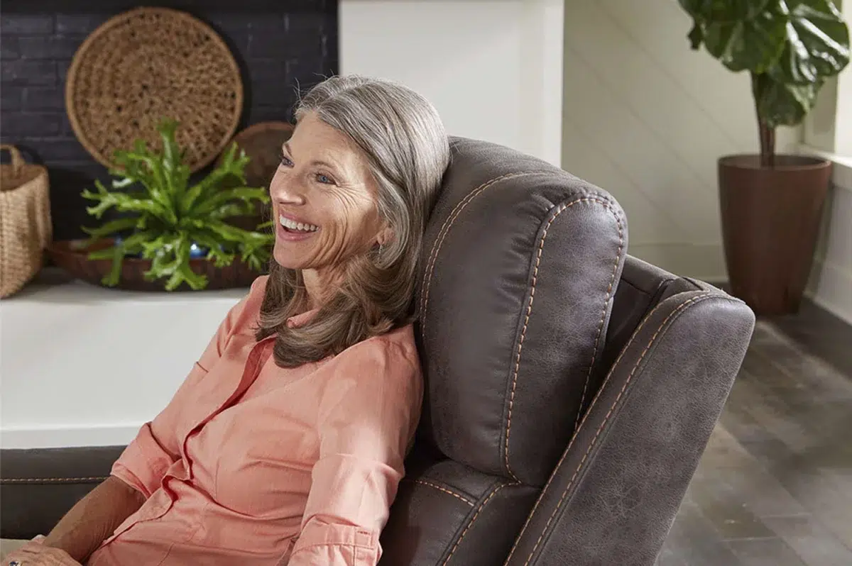 Titan PR-448 with MaxiComfort 4-Position Lift Chair Recliner - Image 27