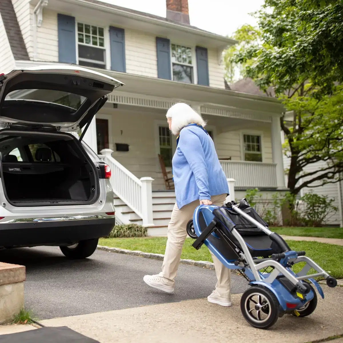 Journey So Lite 4-Wheel Folding Scooter - Image 10
